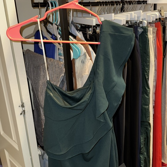 LULUS | Grand Beauty Emerald Ruffled One-Shoulder Mermaid Maxi Dress - Picture 2 of 5
